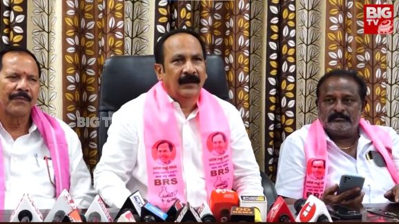 BRS MLC on Konda Surekha: మహిళా మంత్రిపై దుర్భాషలు.. టీపీసీసీ చీఫ్ పై కూడా.. తక్కెళ్లపల్లి ఇది మీకు తగునా!