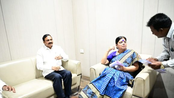 TPCC Chief Mahesh Goud: మున్షీని కలిసిన అల్లు అర్జున్ మామ.. అసలు విషయం చెప్పిన మహేష్ గౌడ్