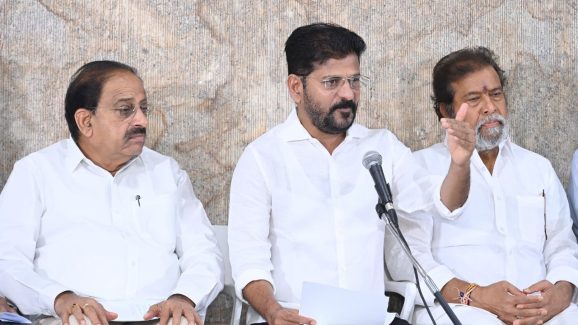 Govt Employees: మీరు ప్రభుత్వ ఉద్యోగినా.. ఈ ప్రకటన మీకోసమే..