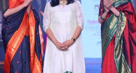 Adhvaria Silks: ఆధ్వరియా సిల్క్స్ ఆధ్వర్యంలో ఫ్యాషన్ షో.. 'కామాక్షి క‌లెక్ష‌న్స్' అదరహో