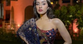 Shraddha Kapoor: చమ్కీల డ్రెస్సులో గుబులు పుట్టిస్తున్న శ్రద్ధా కపూర్..