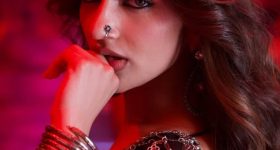 Sreeleela: కిస్సిక్ లుక్‌లో కైపెక్కిస్తున్న శ్రీలీల.. కుర్రకారుకు ఇక నిద్రపట్టదేమో!