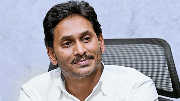 YCP Party Tweet: గింజుకుంటున్న వైసీపీ, అధినేత వద్ద నేతల మొర.. ఆ విధంగా ముందుకెళ్దామా?