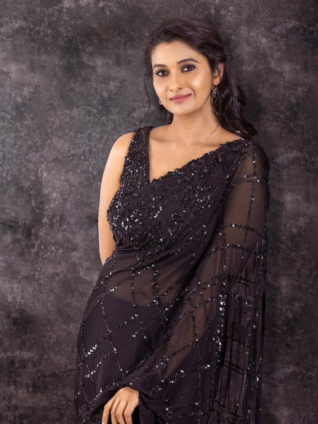 ఏ ఈవెంట్‌కు అయినా ఇట్టే సెట్ అయిపోవాలా.. ప్రియా భవానీ శంకర్ కలెక్షన్స్‌పై ఓ లుక్కేయండి..