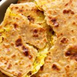 Aloo Paratha: పంజాబీ స్టైల్లో ఆలూ పరాటా ఇలా చేసేయండి, రెండు మూడు తినేయాలనిపిస్తుంది