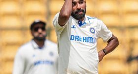 IND vs AUS: ఫీల్డింగ్ చేస్తుండగా మహమ్మద్ సిరాజ్ కి ఘోర అవమానం
