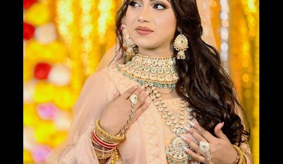 Fashion Tips: పెళ్లికి వెళ్తున్నారా ? ఇలా రెడీ అయితే.. అందరి కళ్లు మీ పైనే
