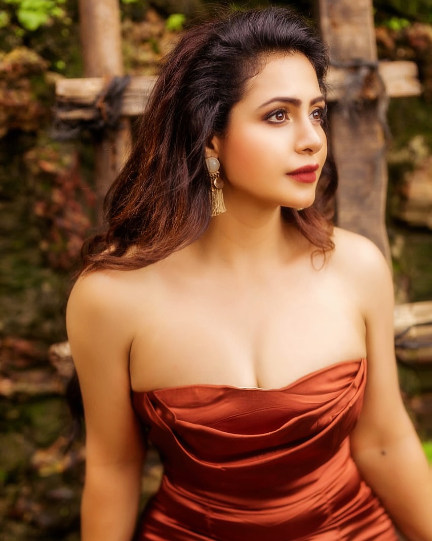 Nandini Rai Photo Gallery