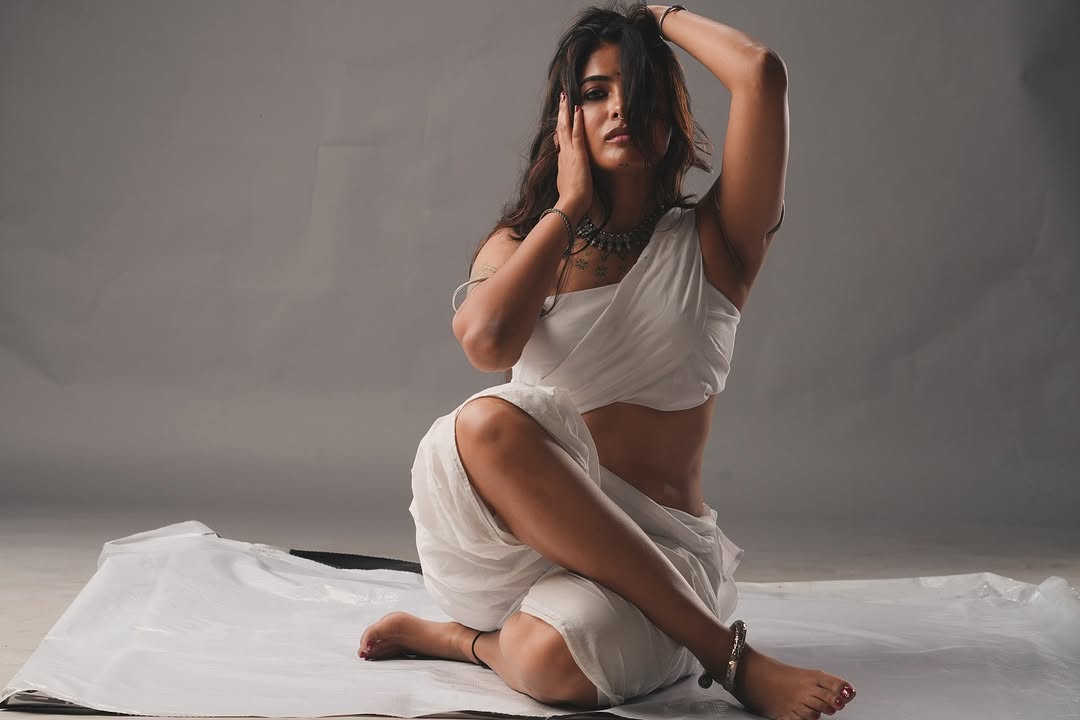 Actress divi photo gallery