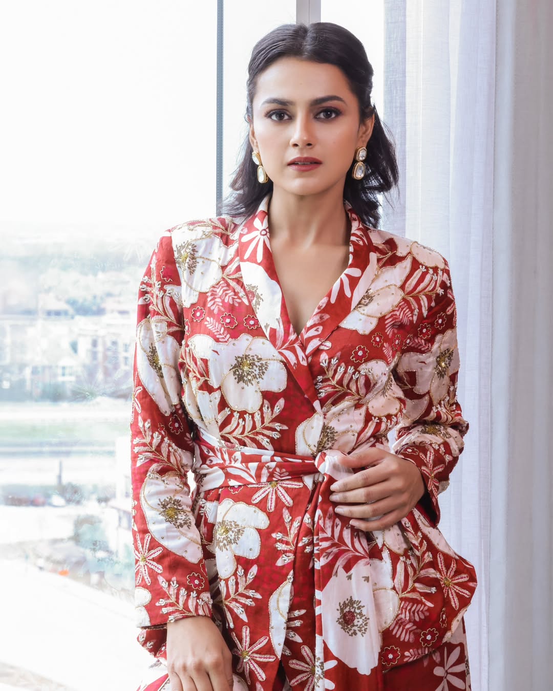 Shraddha Srinath Photo Gallery