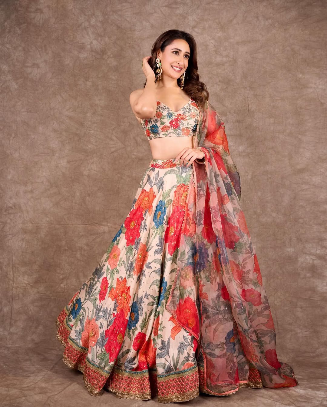 Actress Pragya Jaiswal Photo gallery
