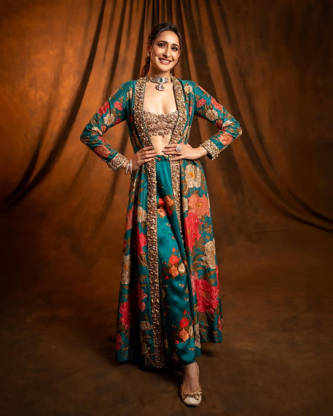 Pragya Jaiswal Photo Gallery