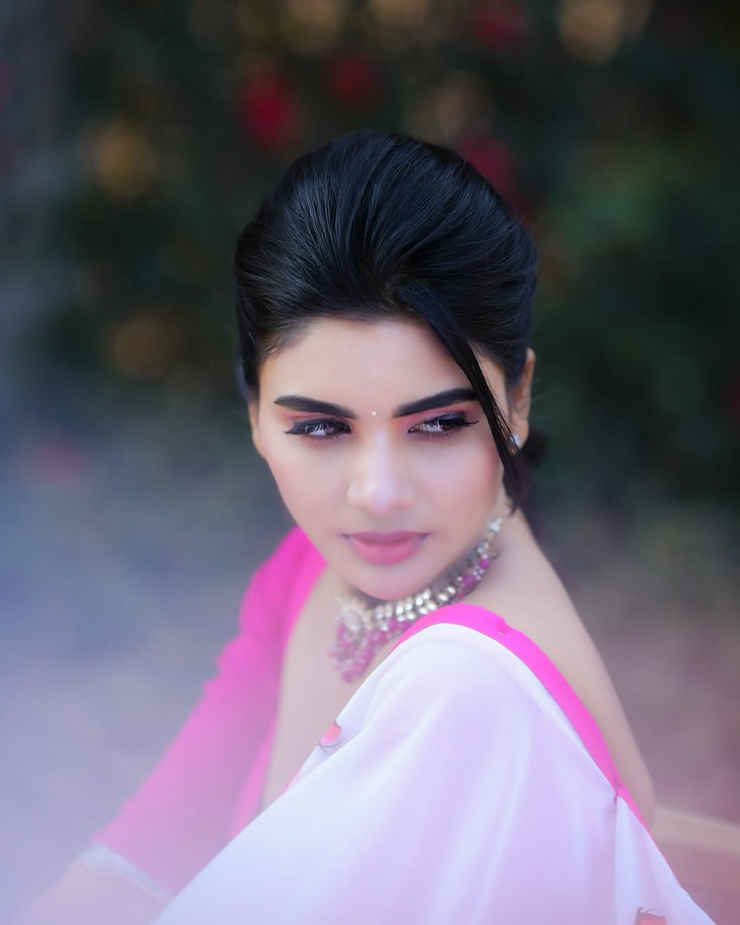 Jabardast Varsha Photo Gallery