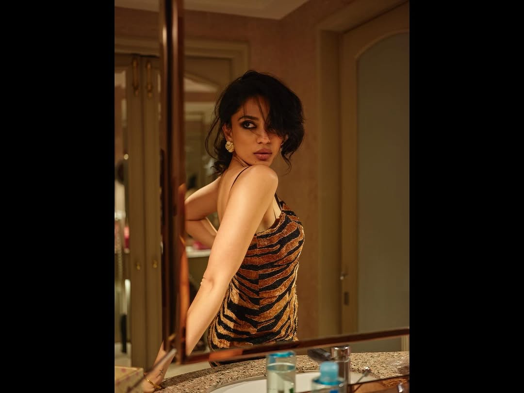 Sobhitha Dulipala Photo Gallery