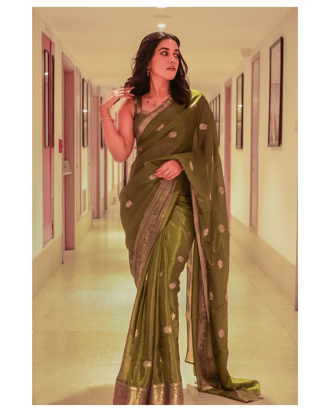 Mirnalini Ravi Photo Gallery