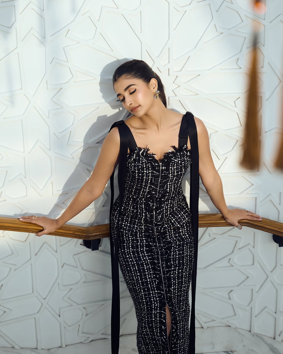 Actress Pooja Hegde Photo gallery