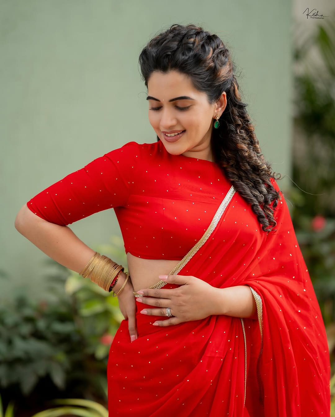 Sravanthi Chokarapu Photo Gallery
