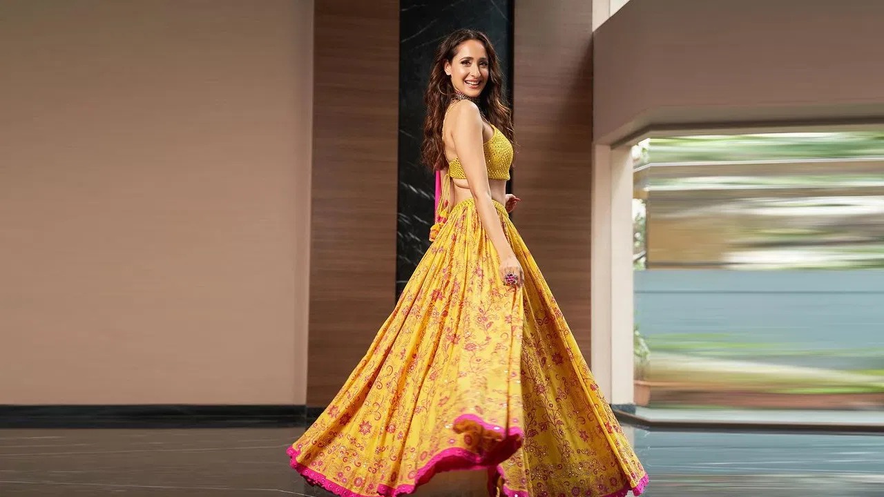 Actress Pragya Jaiswal photo gallery