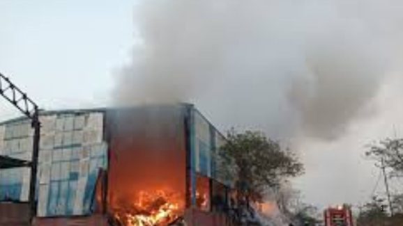 Maharashtra Fire Accident: మహారాష్ట్రలోని ఓ ఫ్యాక్టరీలో భారీ పేలుడు, ఐదురురు మృతి