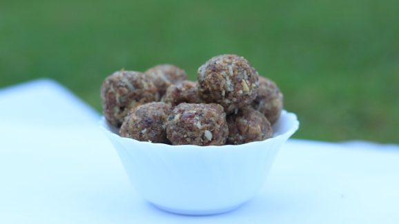 Healthy Laddus: శీతాకాలంలో కచ్చితంగా తినాల్సిన ఐదు లడ్డూలు ఇవే