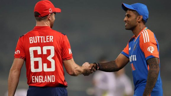 Ind vs Eng, 4th T20I:  టాస్ ఓడి బ్యాటింగ్ చేయనున్న టీమిండియా..రింకూ ఇన్.. షమీ అవుట్ !