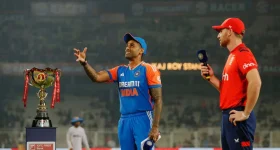 Ind vs Eng, 3rd T20I: బౌలింగ్ చేయనున్న టీమిండియా..అర్షదీప్ అవుట్.. షమీ ఇన్ !