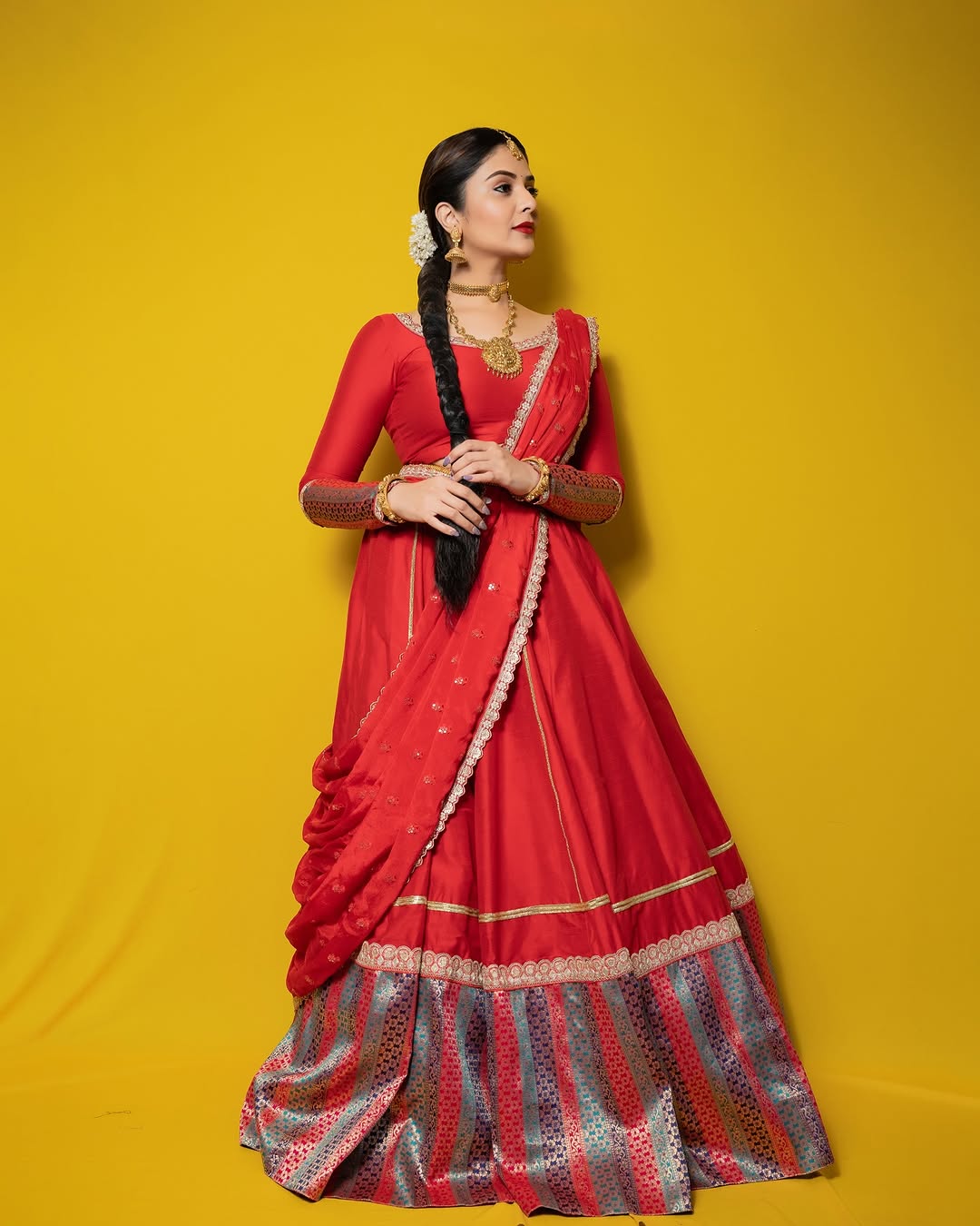 Sreemukhi
