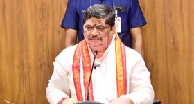 Ponnam Prabhakar: జీహెచ్‌ఎంసీ అధికారులతో మంత్రి పొన్నం ప్రభాకర్ కీలక సమావేశం