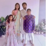 Allu Arjun: సంక్రాంతి వేళ ఫ్యామిలీతో హ్యాపీగా కనిపించిన బన్నీ.. ఫొటోస్ వైరల్.!