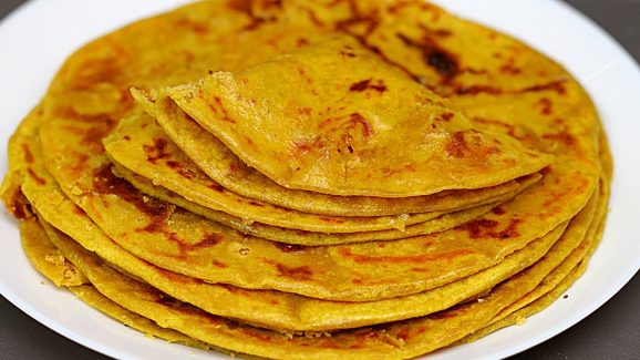 Kobbari Bobbattu Recipe: తీపిగా ఏదైనా తినాలనిపిస్తోంది? కొబ్బరి బొబ్బట్లు ట్రై చేయండి రుచిగా ఉంటాయి