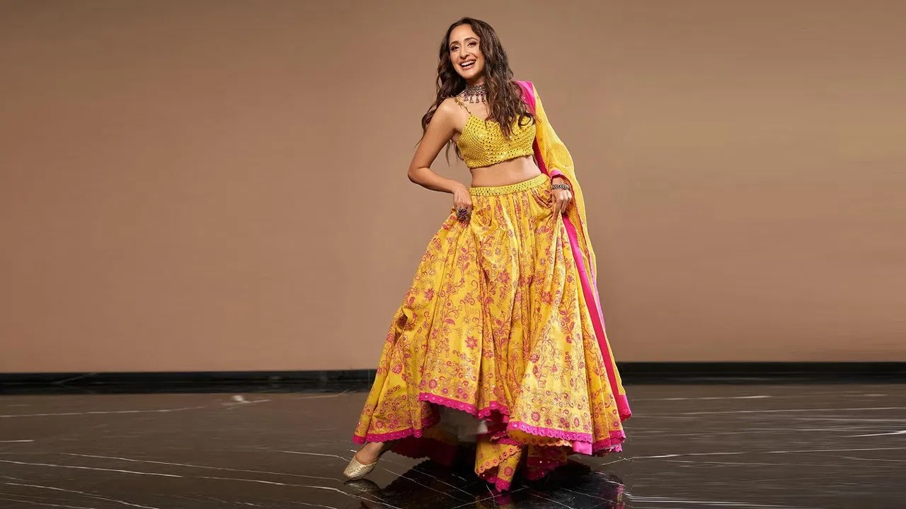 Actress Pragya Jaiswal photo gallery
