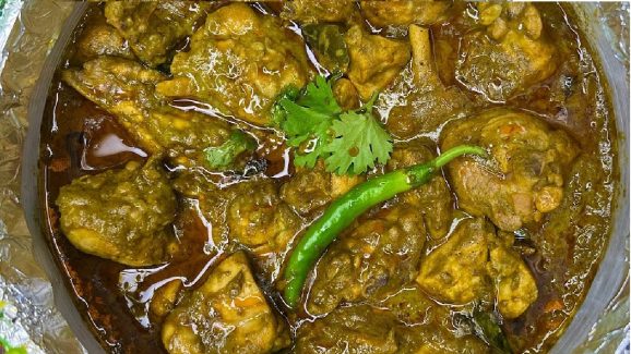 Green Chicken Recipe: టేస్టీగా గ్రీన్ చికెన్ ఇగురు.. ఇలా చేసేయండి, బగారా రైస్‌తో అదిరిపోతుంది