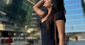 Eesha Rebba : స్టైలిష్ లుక్ లో కిక్కేస్తున్న  తెలుగుమ్మాయి ఈషా...