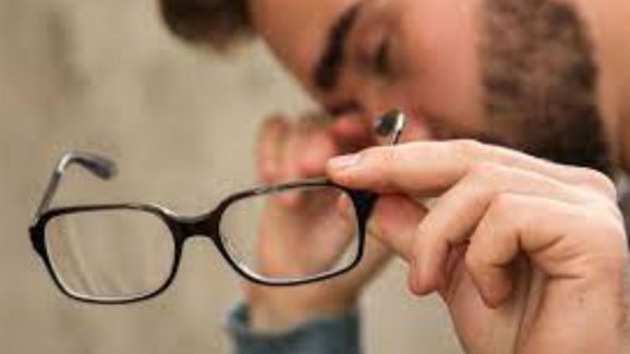 Eyesight: కంటి చూపును మెరుగుపరుచుకోవడానికి.. ఇలా చేయండి