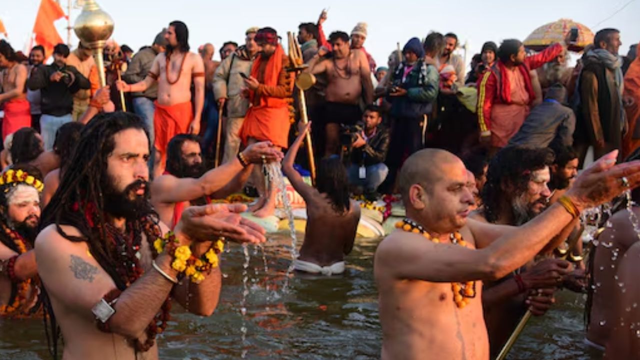 Mahakumbh 2025: ఈ విషయాలు తెలిస్తే చాలు.. కుంభమేళాకు ఈజీగా వెళ్లి రావొచ్చు