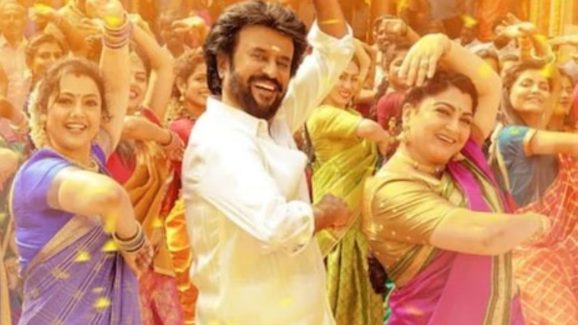 Kushboo Sundar: రజినీకాంత్ సినిమాలో నటించినందుకు నేను చాలా బాధపడ్డాను.. అలా చేస్తారనుకోలేదు