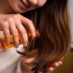 Hair Oil: వీళ్లు జుట్టుకు నూనె ఎక్కువగా అప్లై చేయకూడదు.. ఎందుకంటే ?