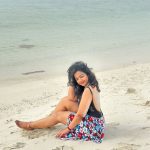 Nitya Shetty: దేవుళ్లు సినిమా చిన్నారి.. వామ్మో బీచ్ ఒడ్డున అందాలను ఆరబోస్తూ కవ్విస్తుందే