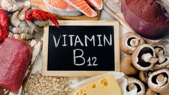 Vitamin B12: మీ కాళ్లు, చేతుల్లో ఈ లక్షణాలున్నాయా ? మీ శరీరంలో విటమిన్ బి12 తగ్గినట్లే !