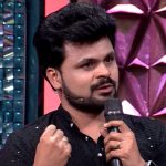 Anchor Roshan: ఆయనే నాకు ధైర్యాన్ని ఇచ్చారు.. స్టేజిమీద వెక్కి వెక్కి ఏడ్చిన యాంకర్ రోషన్