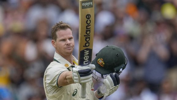 Steve Smith: టెస్టుల్లో స్మిత్‌ 10 వేల పరుగులు..ఈ లిస్టులో ఉన్న ప్లేయర్లు వీళ్లే !