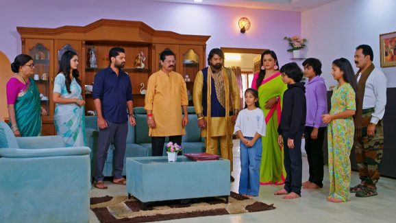 Nindu Noorella Saavasam Serial Today February 6th : ‘నిండు నూరేళ్ల సావాసం’ సీరియల్‌: అంజును కోల్‌కతా పంపించేందుకు ఒప్పుకున్న అమర్‌ – అడ్డుకునేందుకు మిస్సమ్మ ప్లాన్‌  