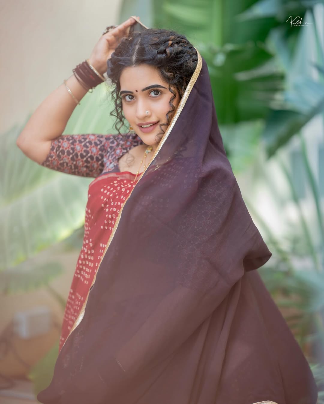 Sravanthi Chokarapu Photo Gallery