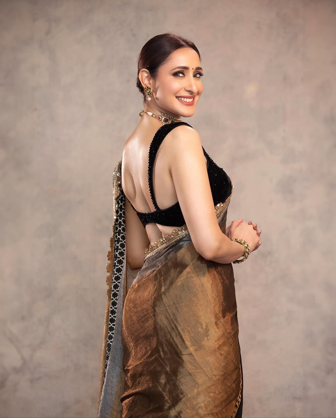 Pragya Jaiswal (Source: Instragram) Actress Pragya Jaiswal Photo gallery