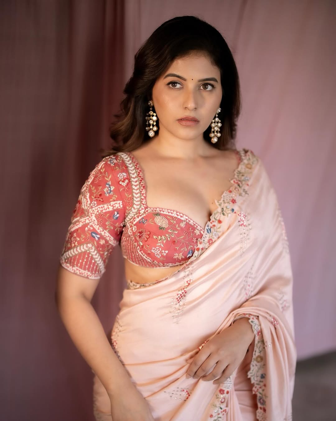 Actress Anjali Photo gallery