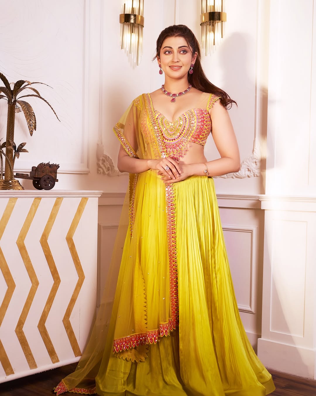 Actress Praneetha Subhash Photo gallery