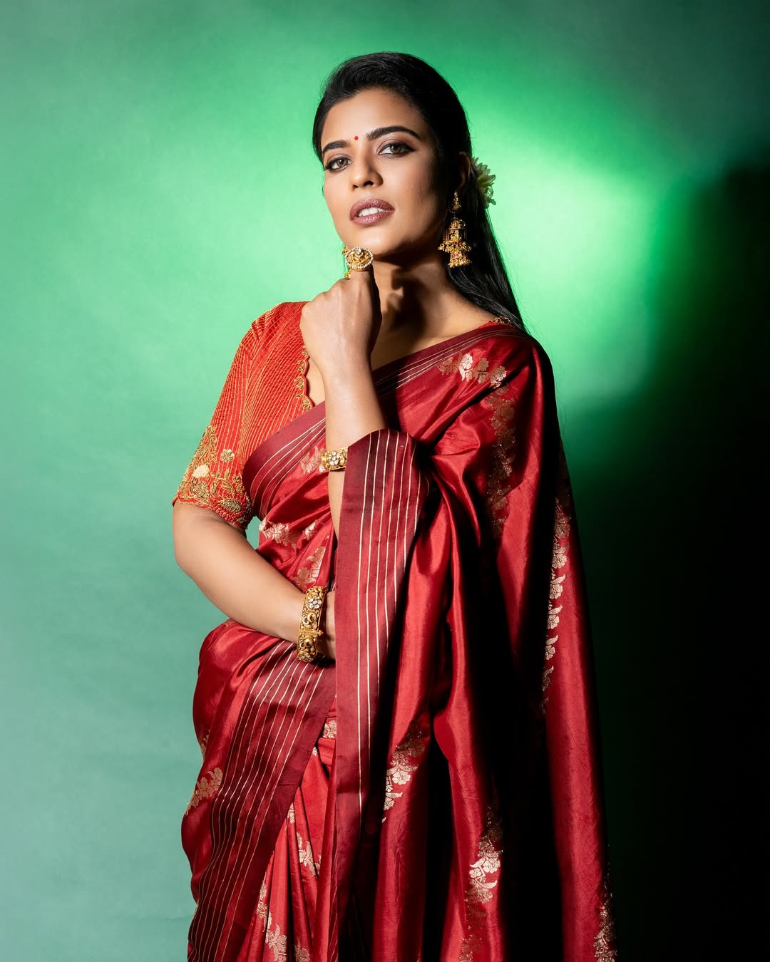 Aishwarya Rajesh Photo Gallery