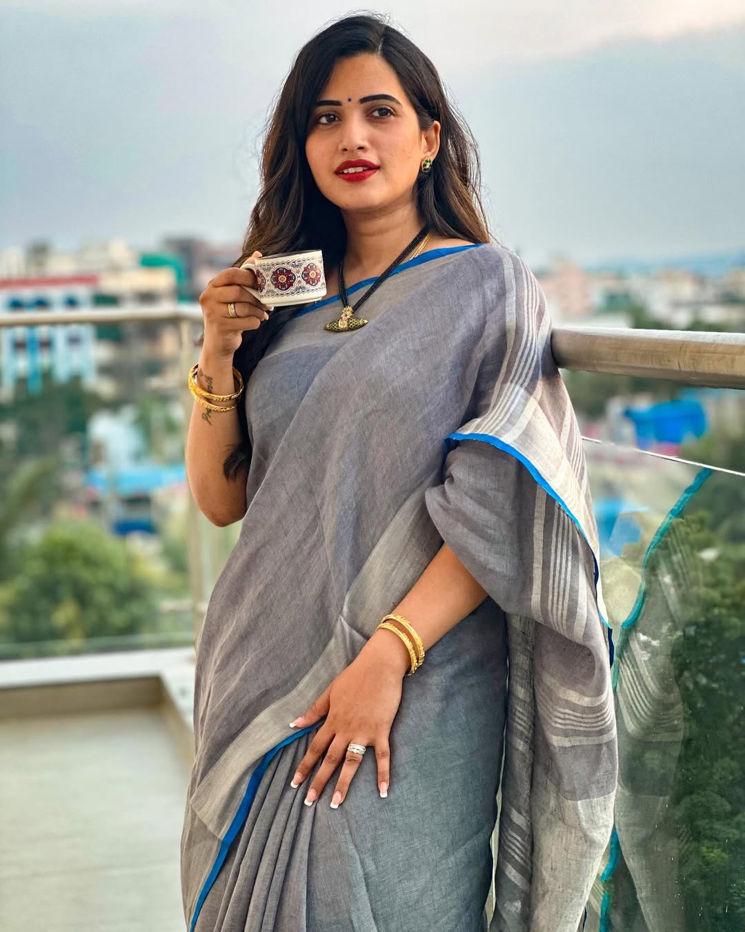 Sravanthi Chokarapu Photo Gallery