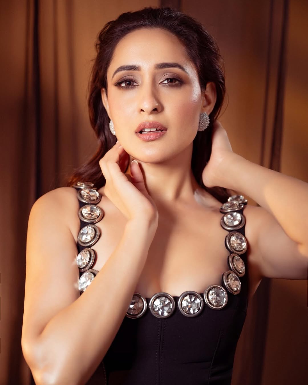 Pragya Jaiswal Photo Gallery