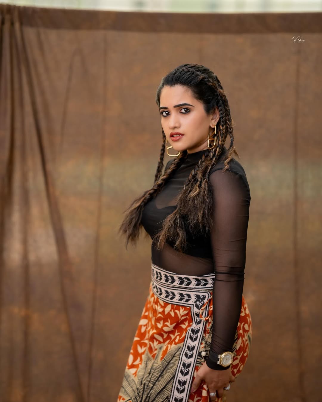 Sravanthi Chokarapu Photo Gallery